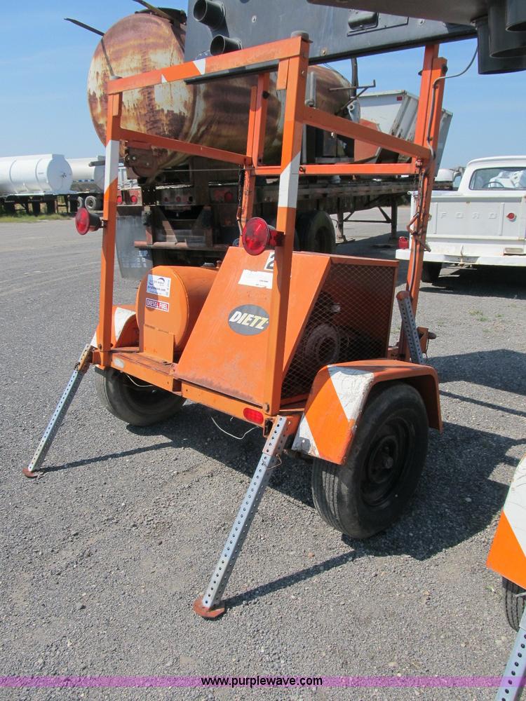image for item B2838 Dietz portable directional traffic signal