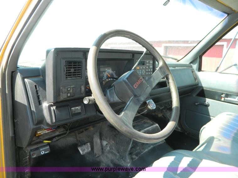image for item B3834 1994 GMC TopKick service truck