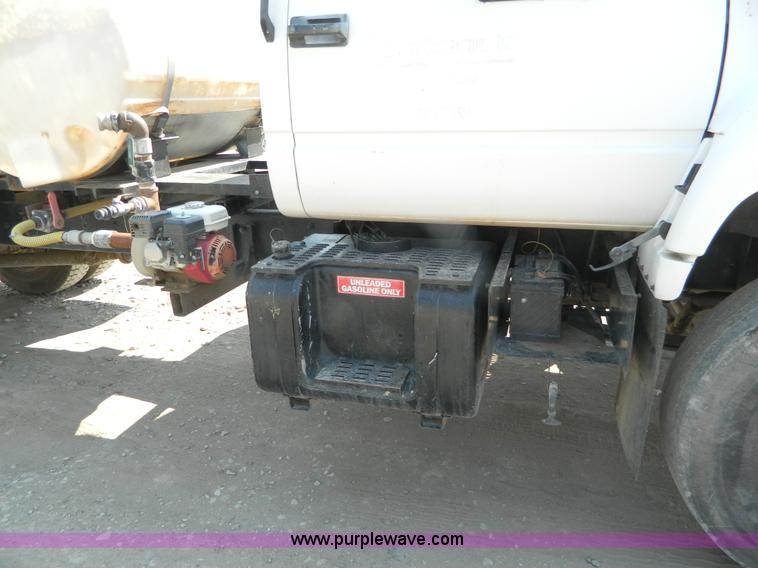 image for item B3834 1994 GMC TopKick service truck