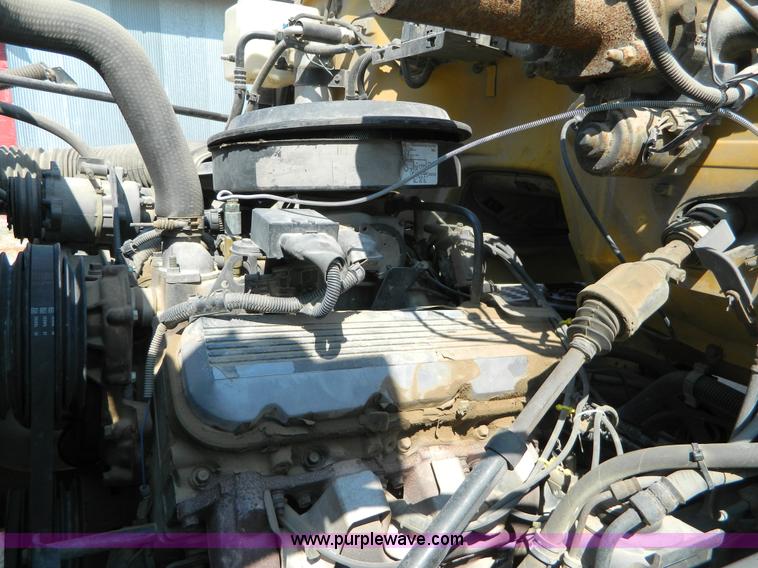 image for item B3834 1994 GMC TopKick service truck