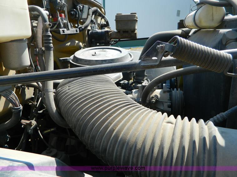 image for item B3834 1994 GMC TopKick service truck