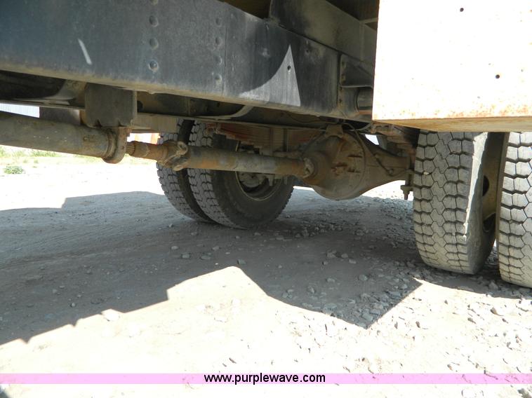 image for item B3834 1994 GMC TopKick service truck