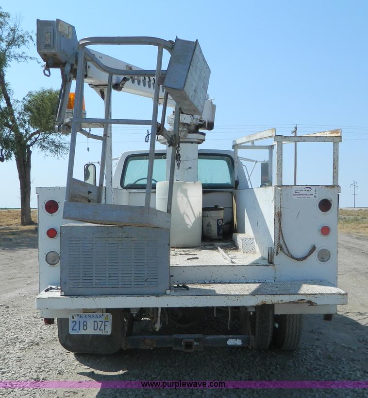 image for item B3835 1987 Ford F600 service truck