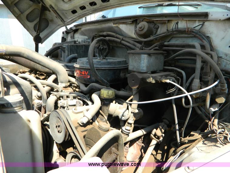 image for item B3835 1987 Ford F600 service truck