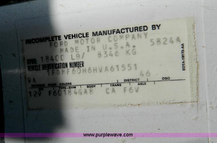 image for item B3835 1987 Ford F600 service truck