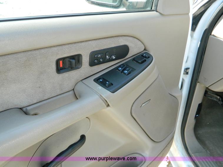 image for item B3836 2003 GMC Sierra 1500 Z71 extended cab pickup truck