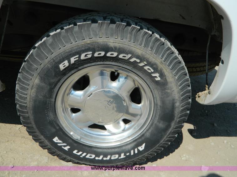 image for item B3836 2003 GMC Sierra 1500 Z71 extended cab pickup truck