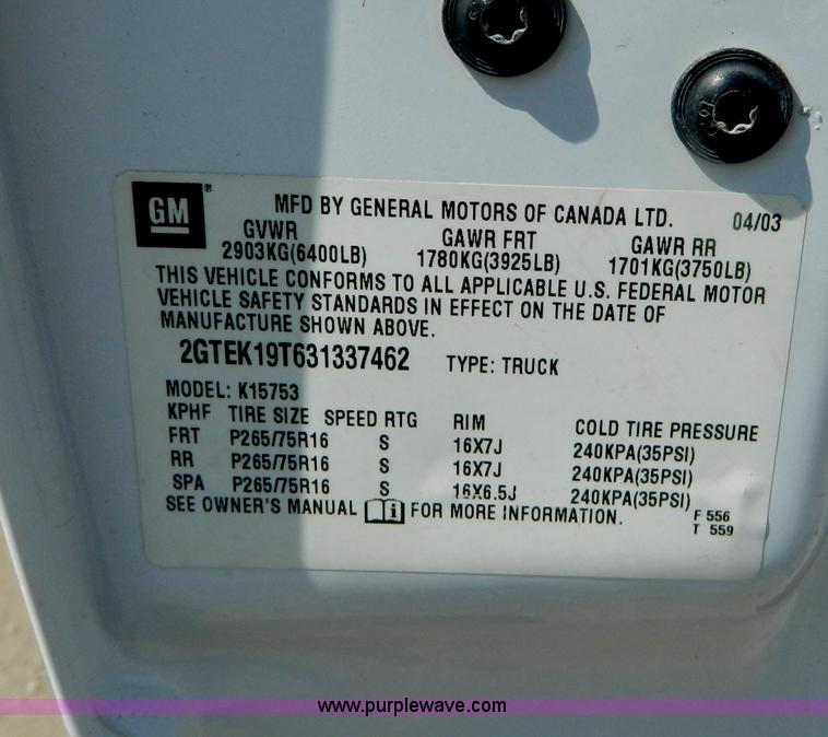 image for item B3836 2003 GMC Sierra 1500 Z71 extended cab pickup truck