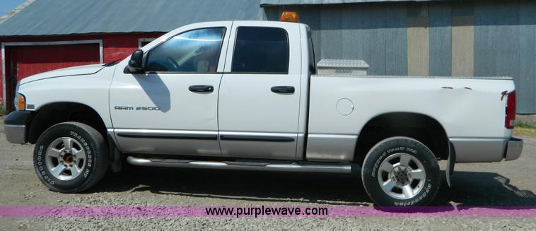 image for item B3837 2003 Dodge Ram 2500 Quad Cab pickup truck
