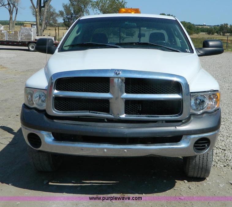 image for item B3837 2003 Dodge Ram 2500 Quad Cab pickup truck