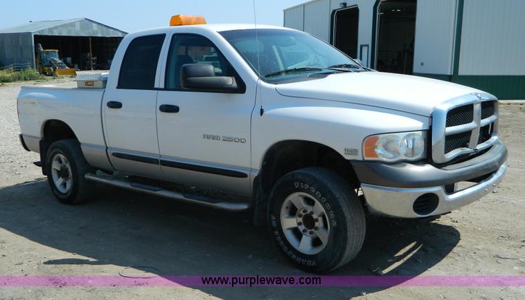 image for item B3837 2003 Dodge Ram 2500 Quad Cab pickup truck