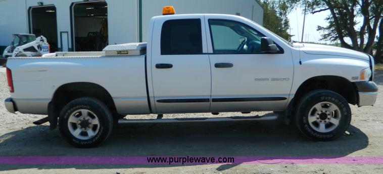 image for item B3837 2003 Dodge Ram 2500 Quad Cab pickup truck