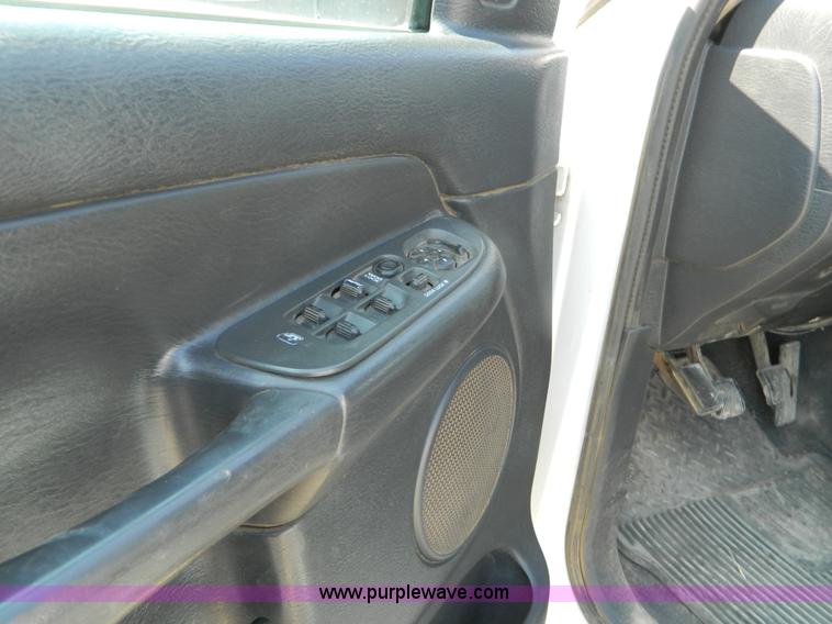 image for item B3837 2003 Dodge Ram 2500 Quad Cab pickup truck