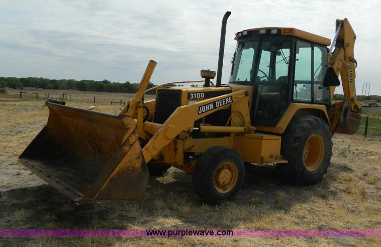 image for item B3841 1993 John Deere 310D backhoe