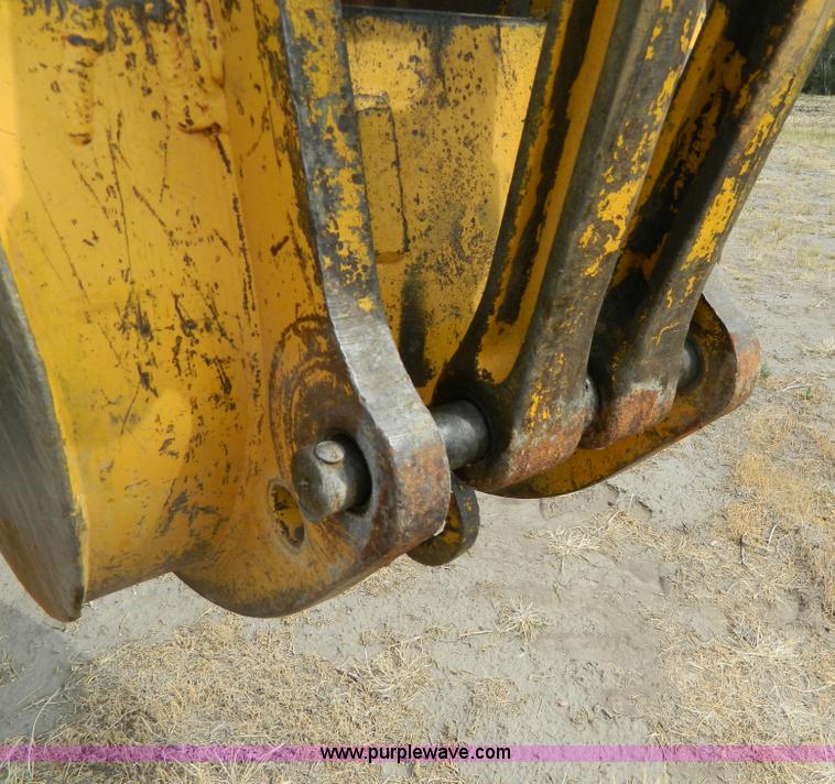 image for item B3841 1993 John Deere 310D backhoe