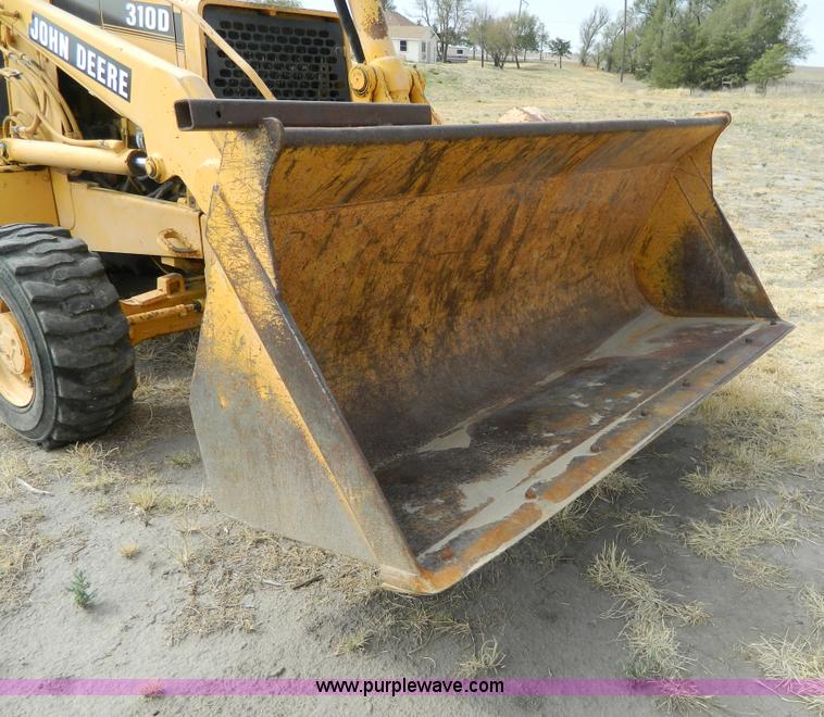 image for item B3841 1993 John Deere 310D backhoe