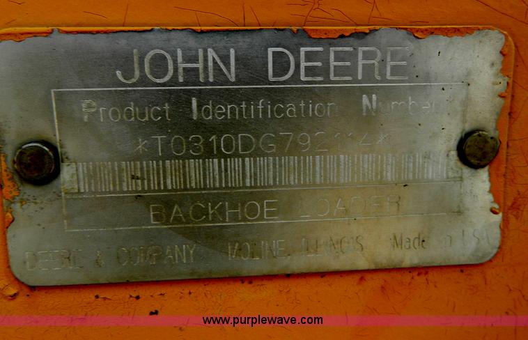 image for item B3841 1993 John Deere 310D backhoe