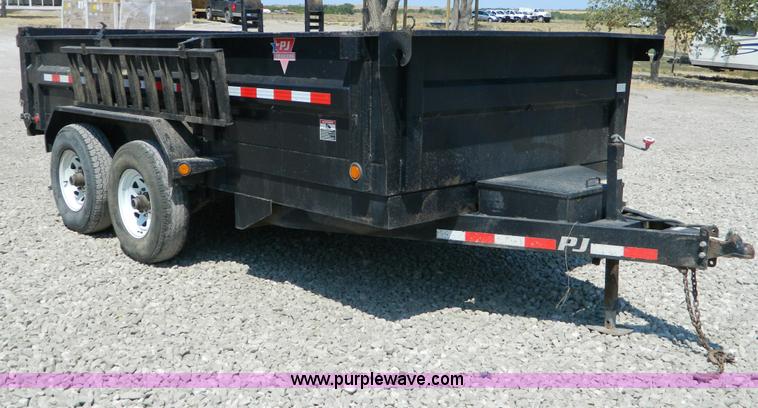 image for item B3843 2009 PJ 14' dump trailer