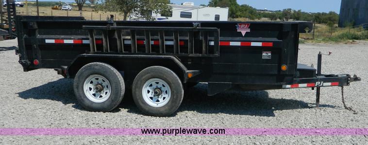 image for item B3843 2009 PJ 14' dump trailer