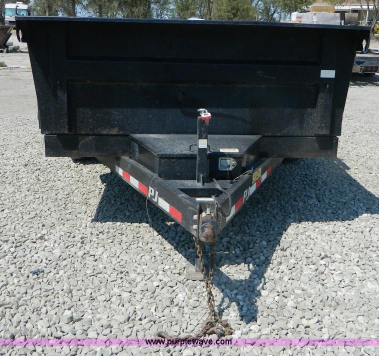 image for item B3843 2009 PJ 14' dump trailer
