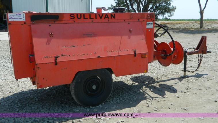 image for item B3844 1994 Sullivan D175Q air compressor