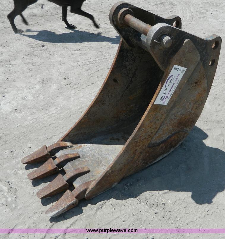 image for item B3846 18" backhoe bucket