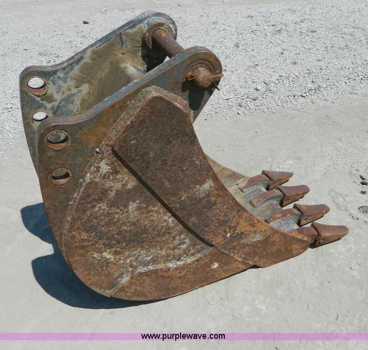 image for item B3846 18" backhoe bucket