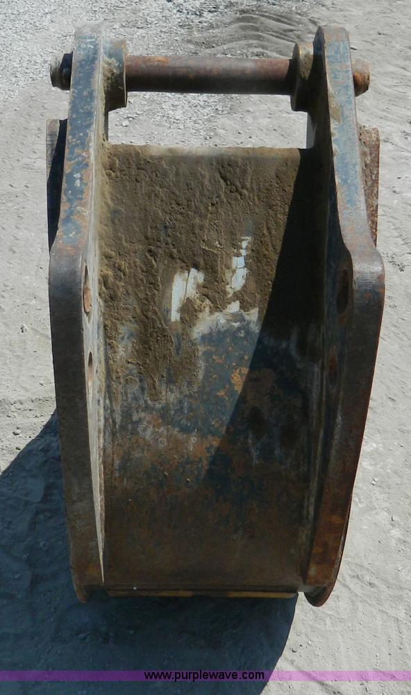image for item B3846 18" backhoe bucket