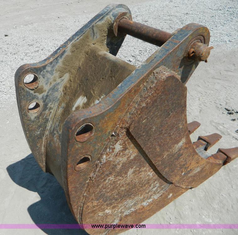image for item B3846 18" backhoe bucket