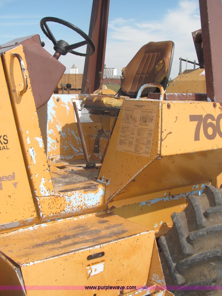 image for item B5204 1991 Case trencher