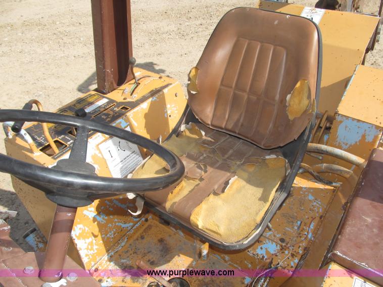 image for item B5204 1991 Case trencher