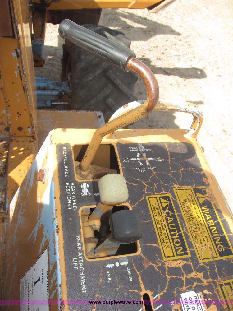 image for item B5204 1991 Case trencher