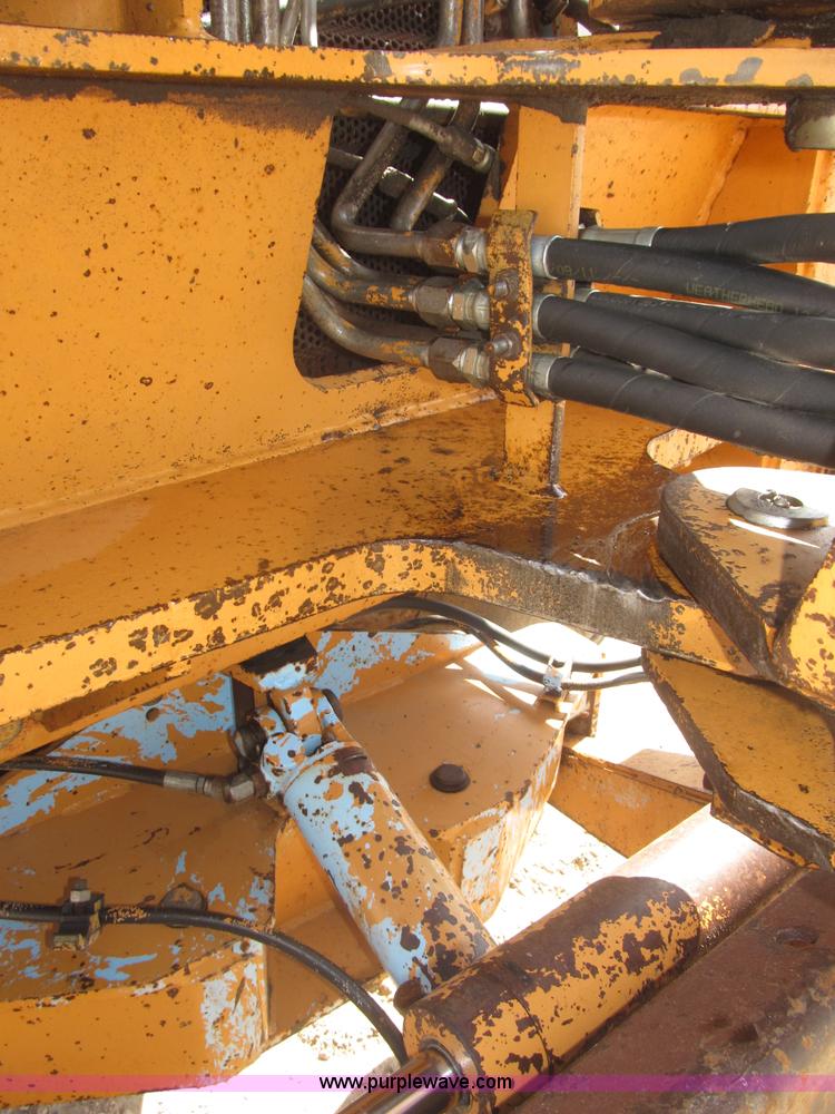 image for item B5204 1991 Case trencher