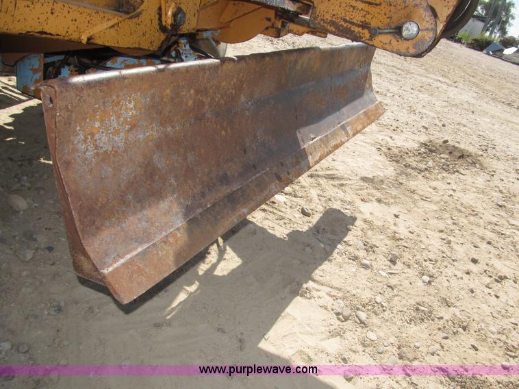 image for item B5204 1991 Case trencher