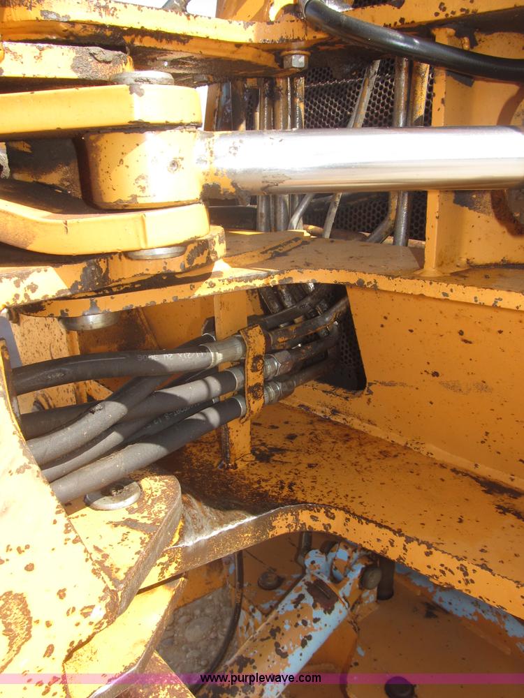 image for item B5204 1991 Case trencher