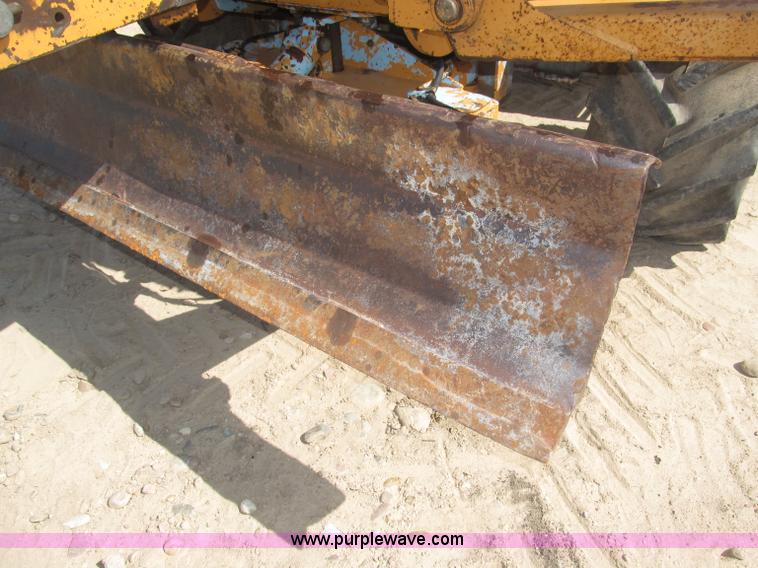 image for item B5204 1991 Case trencher