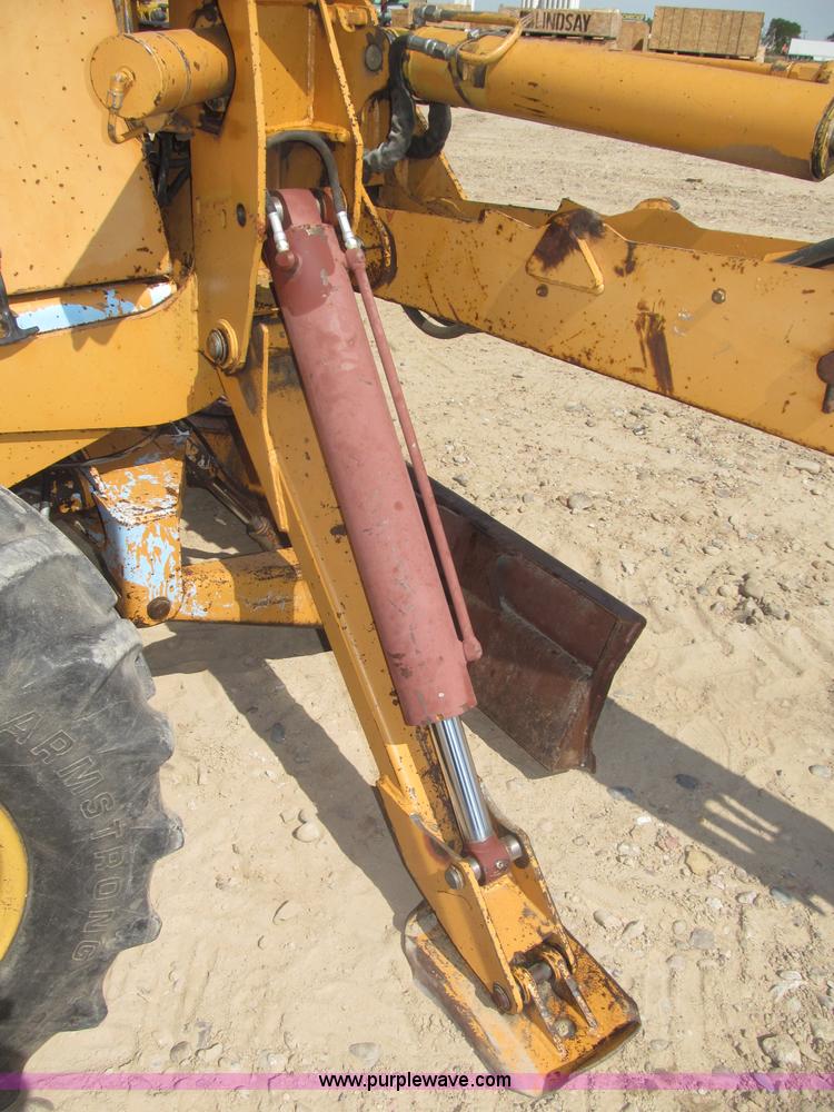 image for item B5204 1991 Case trencher