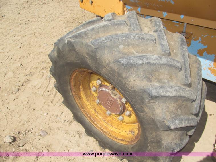 image for item B5204 1991 Case trencher