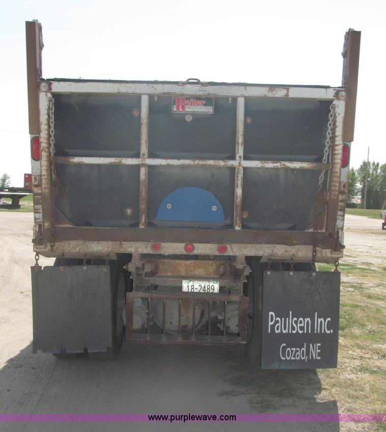image for item B5206 1989 Ford L9000 tandem axle dump truck
