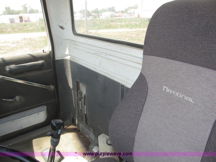 image for item B5206 1989 Ford L9000 tandem axle dump truck