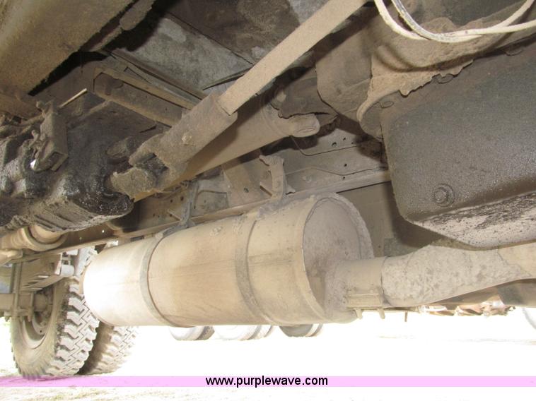 image for item B5207 1986 Ford F600 dump truck