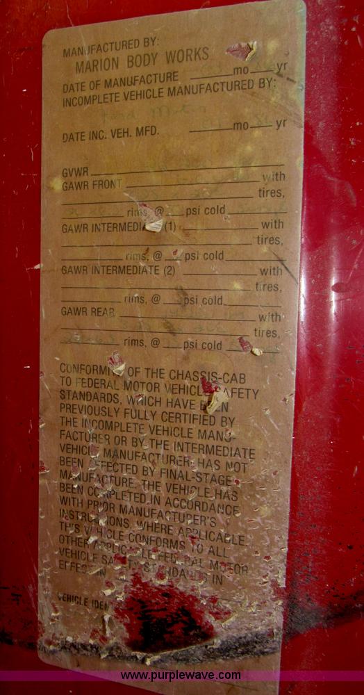 image for item B5207 1986 Ford F600 dump truck