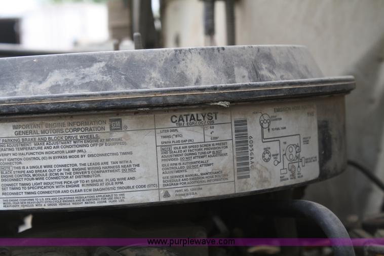 image for item B6960 1995 GMC TopKick flatbed dump truck