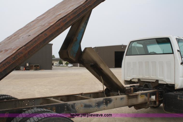 image for item B6960 1995 GMC TopKick flatbed dump truck