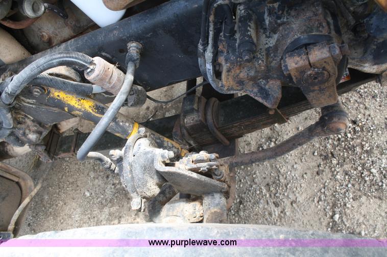 image for item B6968 1994 Ford LT8000 dump truck