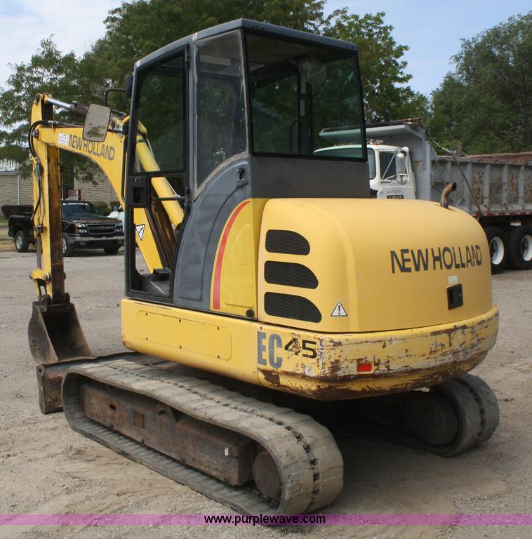 image for item B6969 New Holland EC45 mini excavator