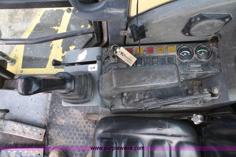 image for item B6969 New Holland EC45 mini excavator