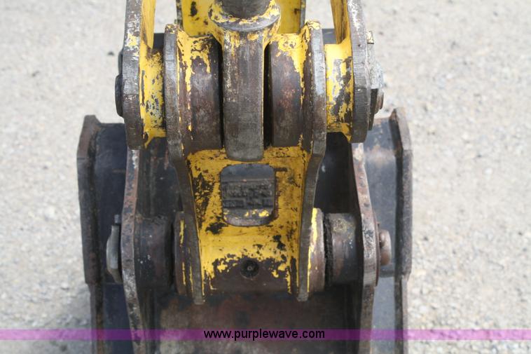 image for item B6969 New Holland EC45 mini excavator