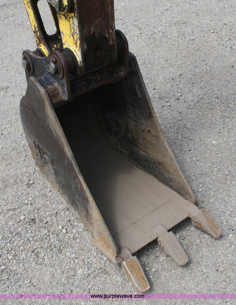 image for item B6969 New Holland EC45 mini excavator