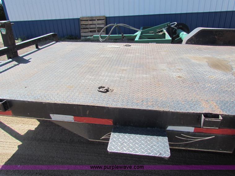 image for item B7409 2003 Top 3 18' equipment trailer